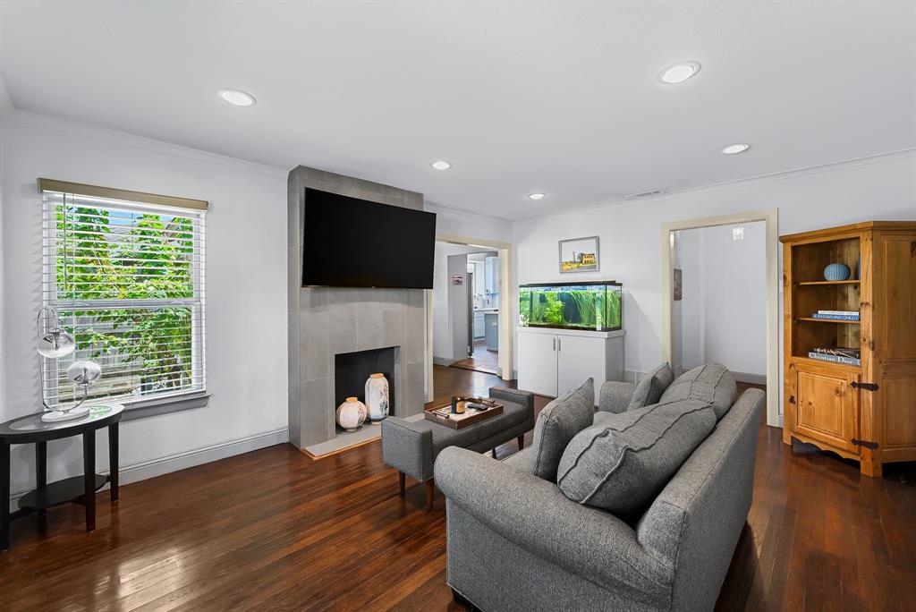 Lovers Lane Heights - Residential
