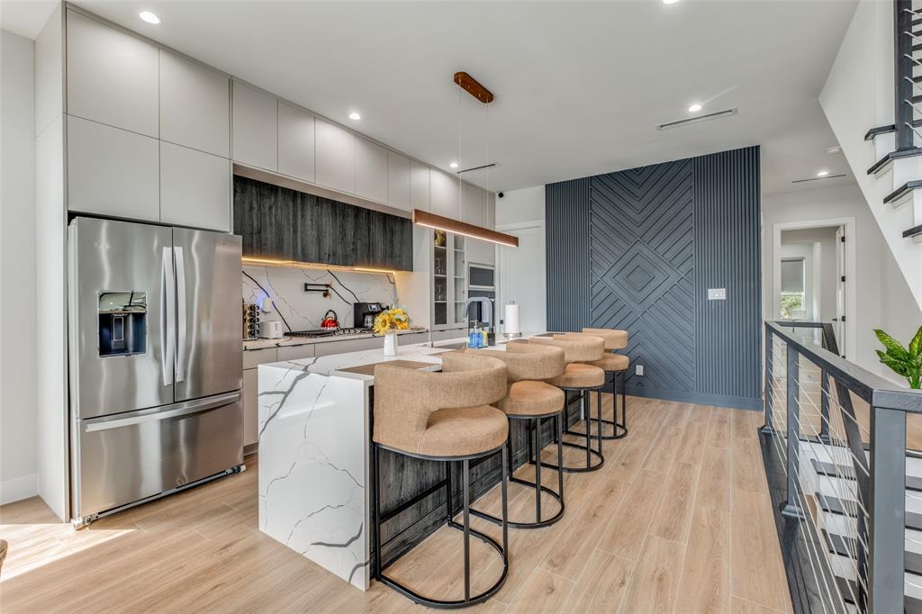 Z E Coombs West End - Residential Income
