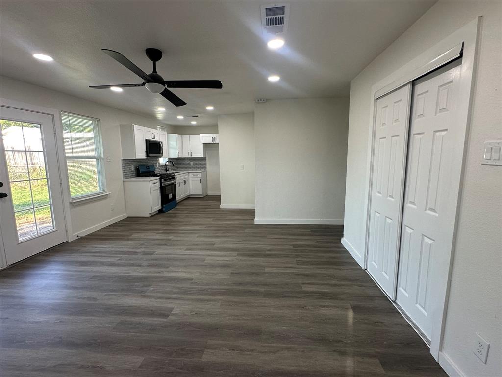 Polk Terrace - Residential