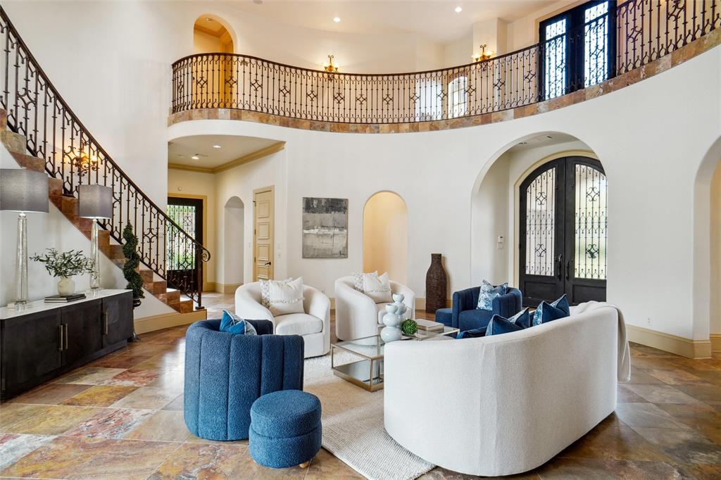Chateau Du Lac Ph I - Residential