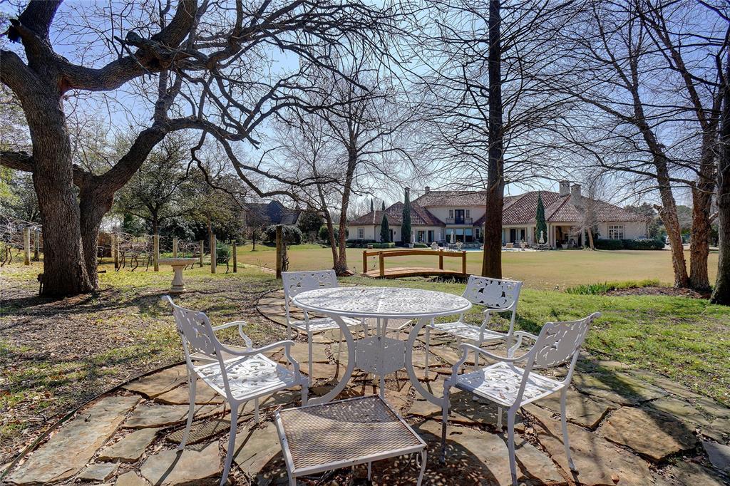Chateau Du Lac Ph I - Residential
