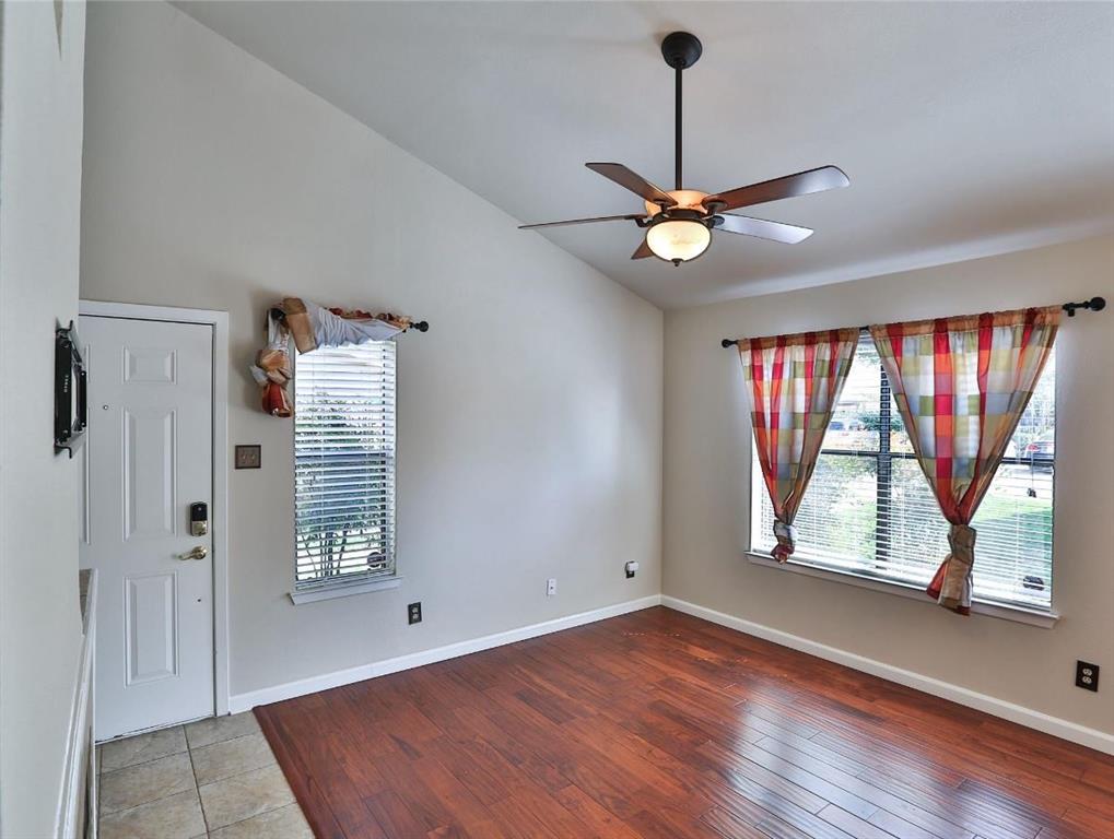 Cedar Creek Twnhms - Residential