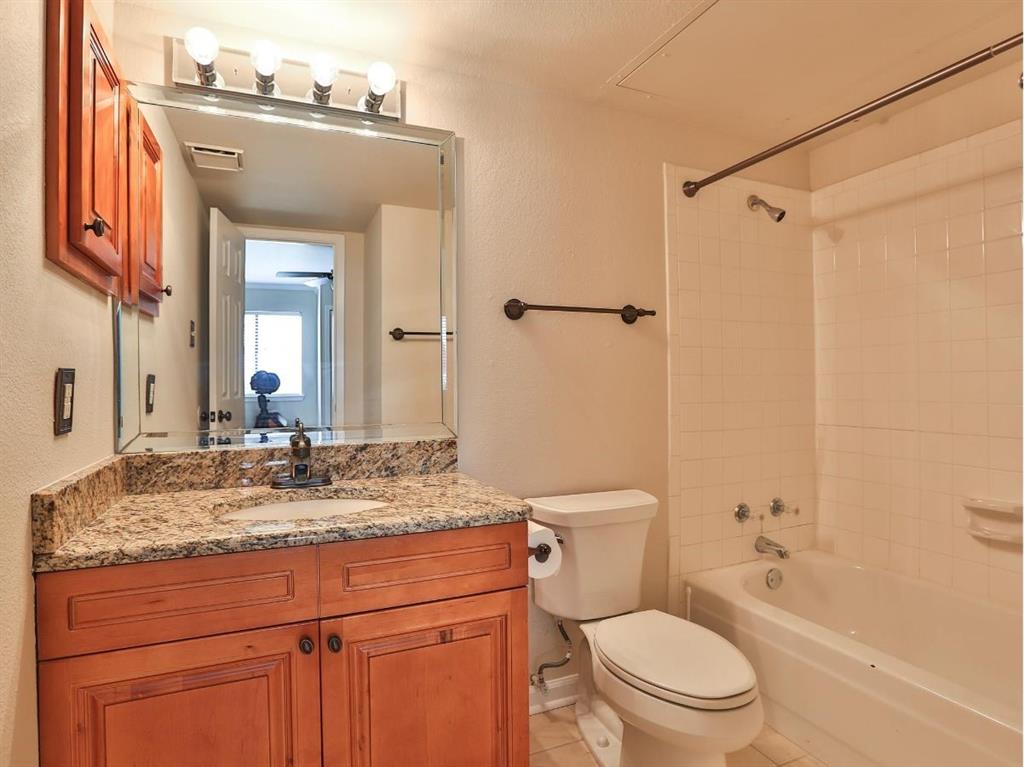 Cedar Creek Twnhms - Residential