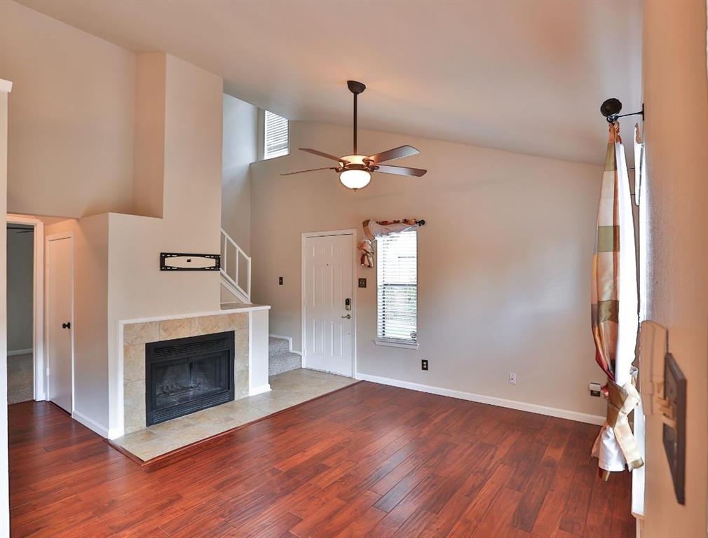 Cedar Creek Twnhms - Residential