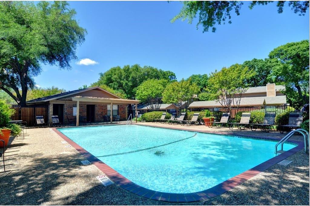 Cedar Creek Twnhms - Residential
