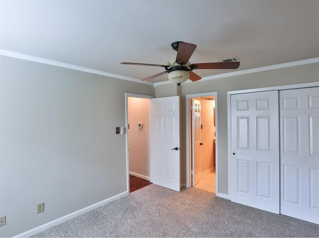 Cedar Creek Twnhms - Residential