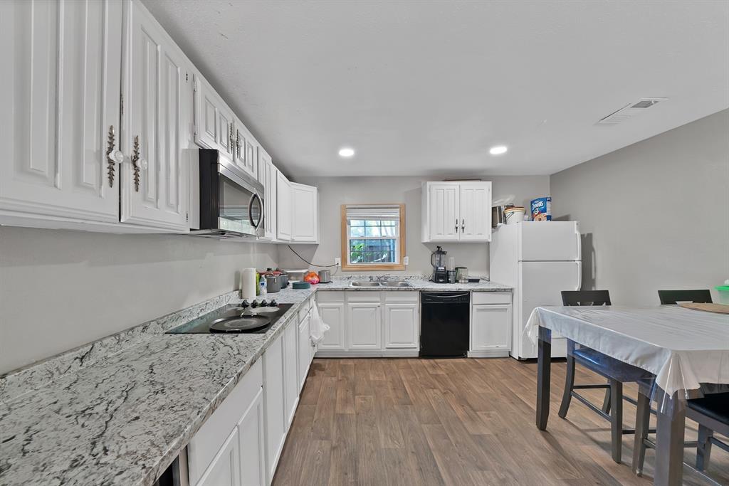 Roberts - Residential