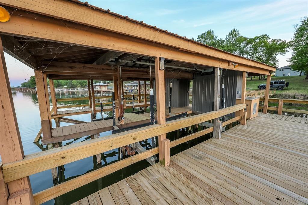 LITTLE MUSTANG COVE - Residential