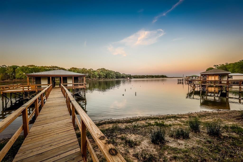 LITTLE MUSTANG COVE - Residential