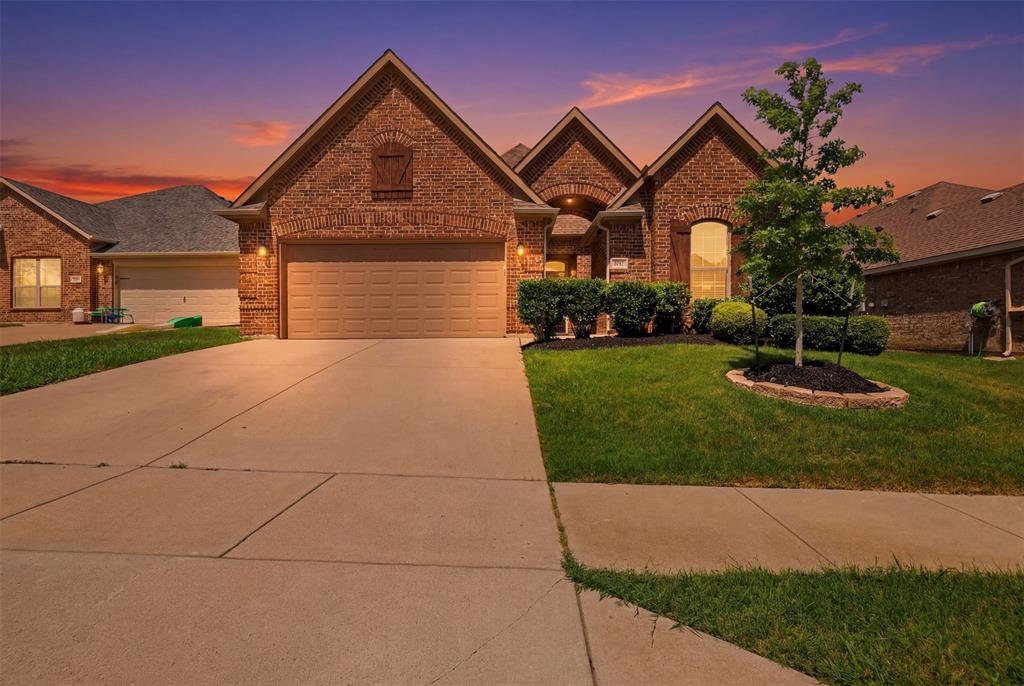 This beautiful 3 bed, 2.5 bath home is WELL MAINTAINED HOME, MOVE-IN READY and has an OFFICE and BONUS upstairs entertainment room!! The kitchen features granite countertops, plenty of cabinets, and a dining area surrounded by large windows looking out to the backyard! The living room has a BEAUTIFUL stone fireplace and the primary bathroom features a garden tub, separate shower, and a double vanity. This home has an office, and a large recreation room upstairs complete with a bathroom! The possibilities are endless! Located in the highly desirable Skyline Ranch neighborhood, the house is nestled in a quiet cul-de-sac near a park, walking trails, zoned for the highly ranked schools and conveniently located near the highway, restaurants and shopping! Come see it today! It won't last long!