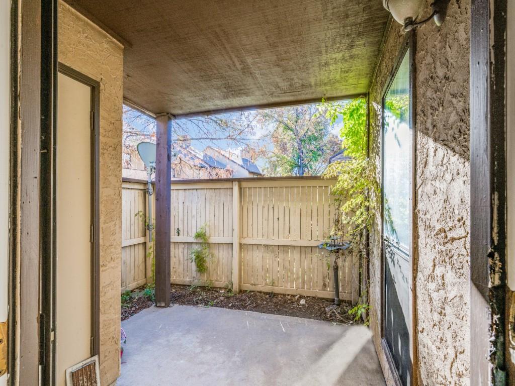 Cloisters Condo The - Residential Lease