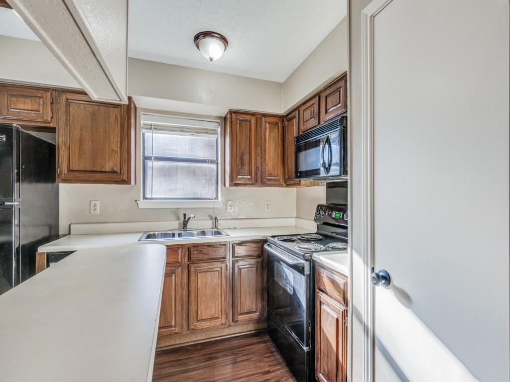Cloisters Condo The - Residential Lease