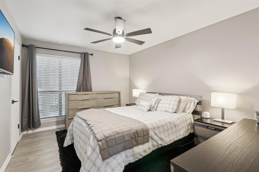River Oaks Condos - Residential