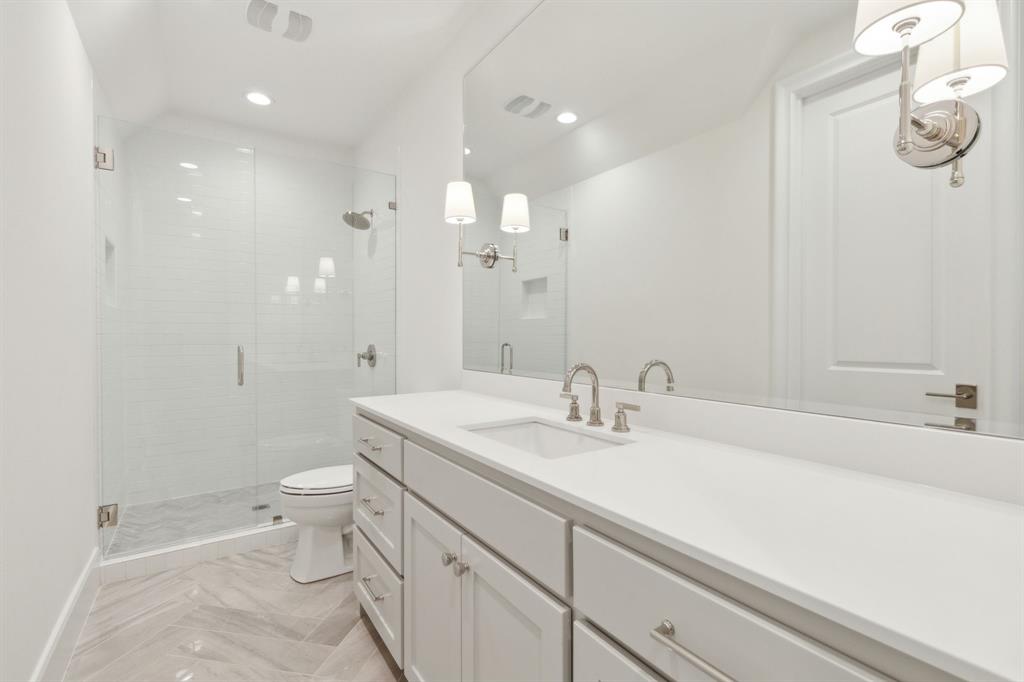 WHITE ROCK BLUFFS - Residential