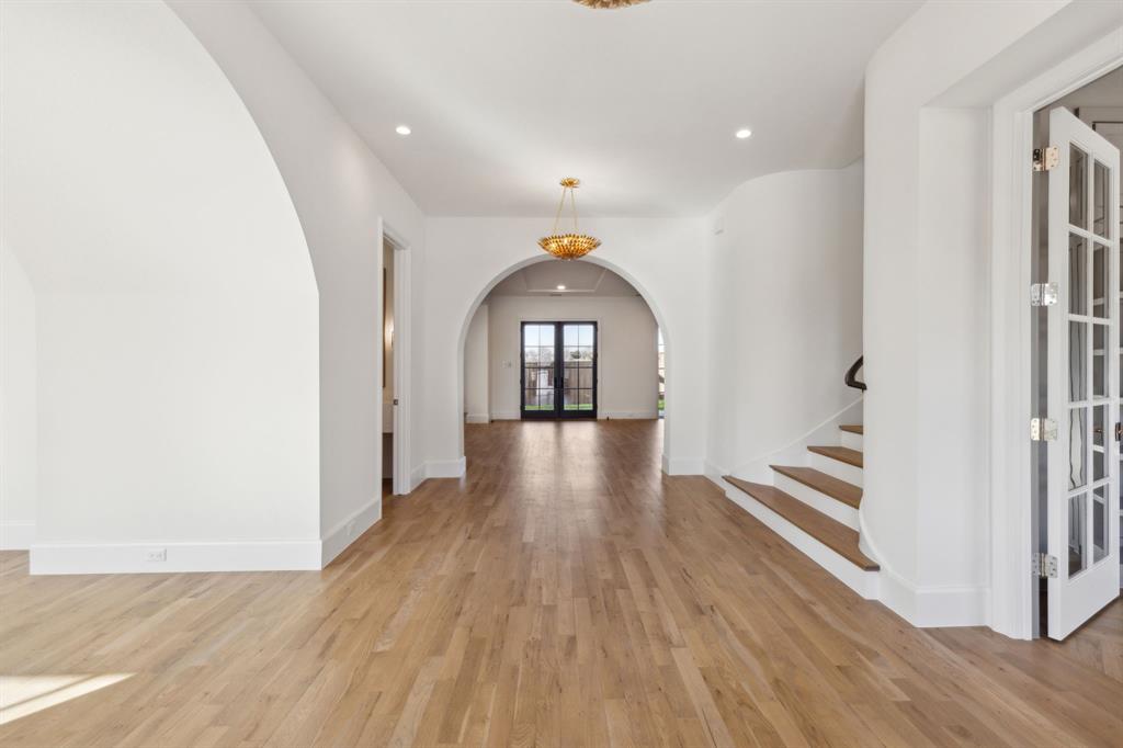 WHITE ROCK BLUFFS - Residential