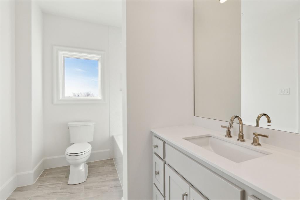 WHITE ROCK BLUFFS - Residential