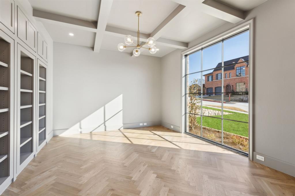 WHITE ROCK BLUFFS - Residential