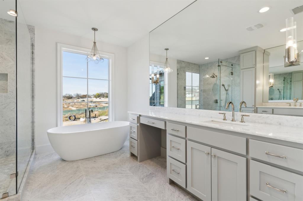 WHITE ROCK BLUFFS - Residential