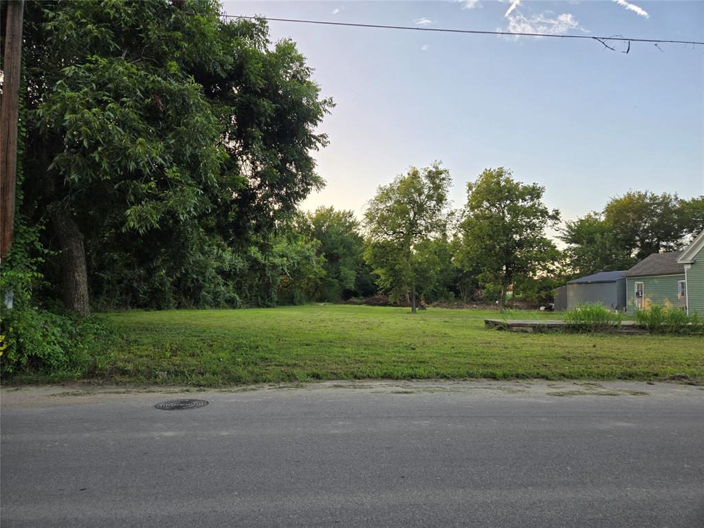 Corsicana - Land