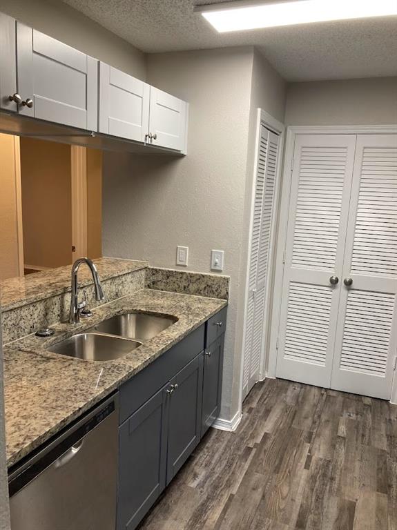 TIMBER VILLAGE - Residential Lease