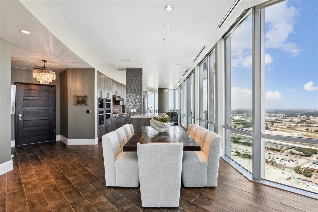 1301 Throckmorton Residences - Residential