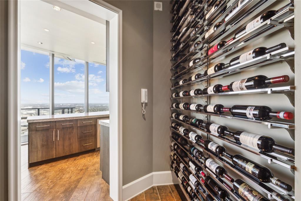 1301 Throckmorton Residences - Residential