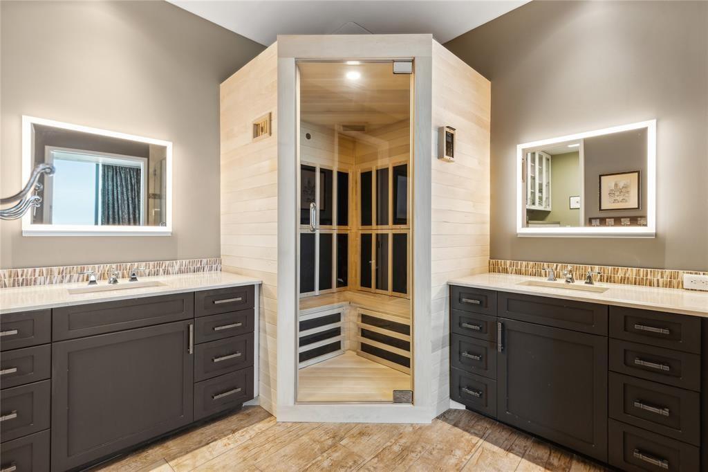 1301 Throckmorton Residences - Residential