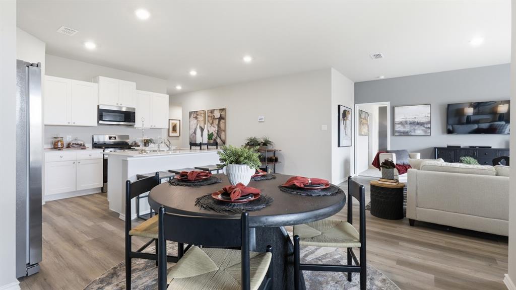 Townes Landing - D.R. Horton - Residential