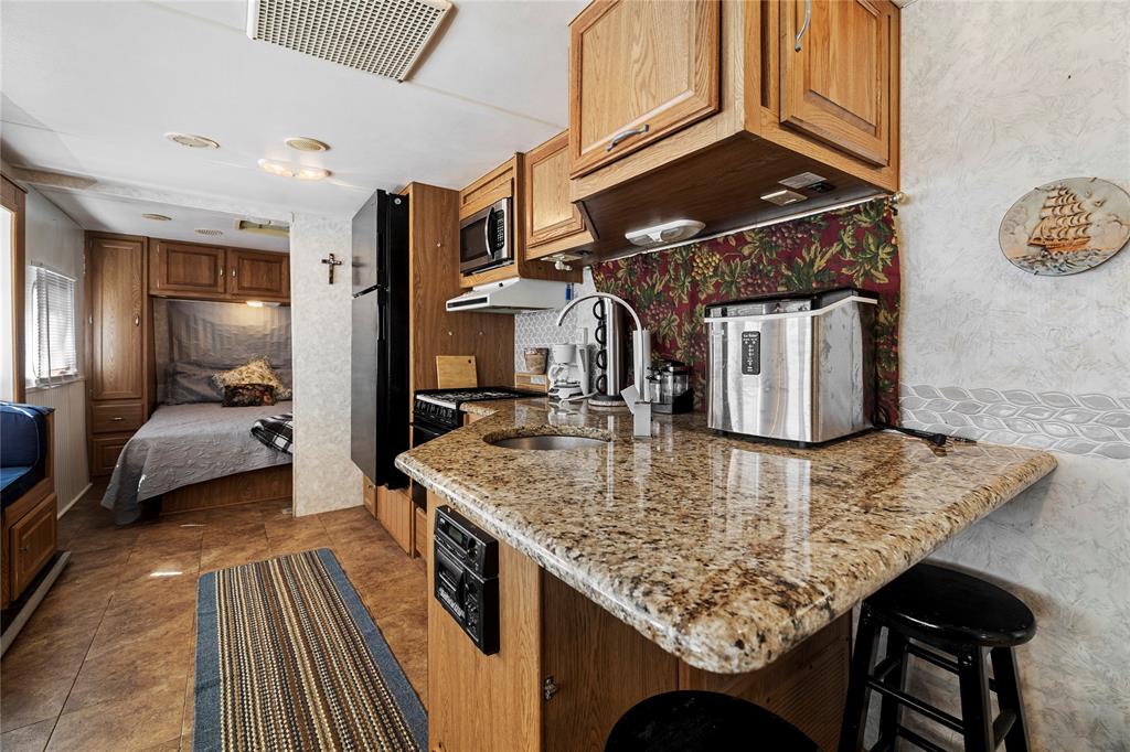 Sun Eagle Bay - Residential