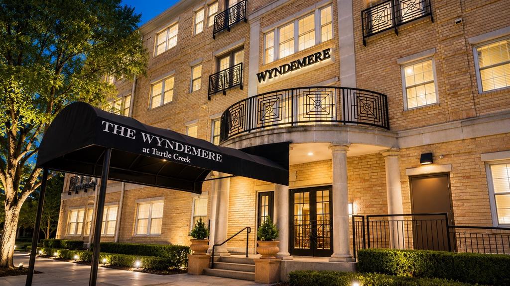 Experience the best of Oak Lawn living in this beautifully maintained 1-bedroom, 1-bath condominium located in the highly desirable Wyndemere Condominiums. Just steps from Turtle Creek Park, Katy Trail, premier dining, shopping, and entertainment, this home offers exceptional walkability and convenience in one of Dallas’ most vibrant neighborhoods. The thoughtfully designed floor plan features a spacious living area, an open-concept kitchen, wood flooring throughout the living room and bedroom, and tile flooring in the kitchen and bathroom. The generously sized bedroom offers ample closet space, while the bathroom includes a tub-shower combination. A washer, dryer, refrigerator, and assigned underground parking space are included for added convenience. Enjoy an impressive array of amenities, including 24-hour concierge service, a resort-style pool, fitness center, clubhouse, business center, and beautifully maintained common areas. Whether you’re a first-time buyer, looking for a lock-and-leave lifestyle, or seeking a prime Dallas location, this move-in-ready condo offers the perfect combination of comfort, convenience, and urban living. Schedule your private tour today!