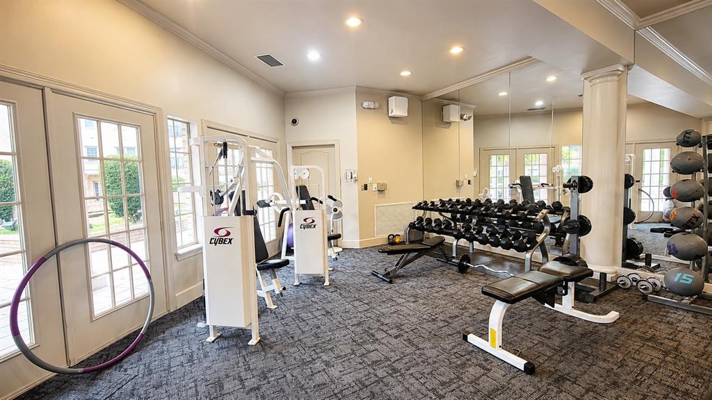 Wyndemere Condos - Residential