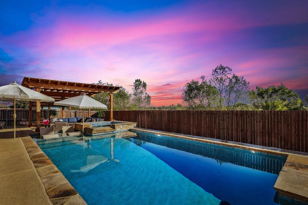 Seven Oaks - Residential