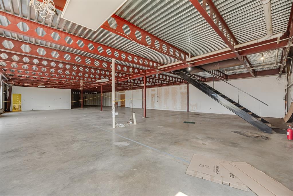 Huggins - Commercial Sale