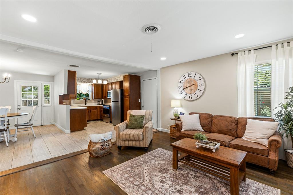 Oakridge Haltom City - Residential