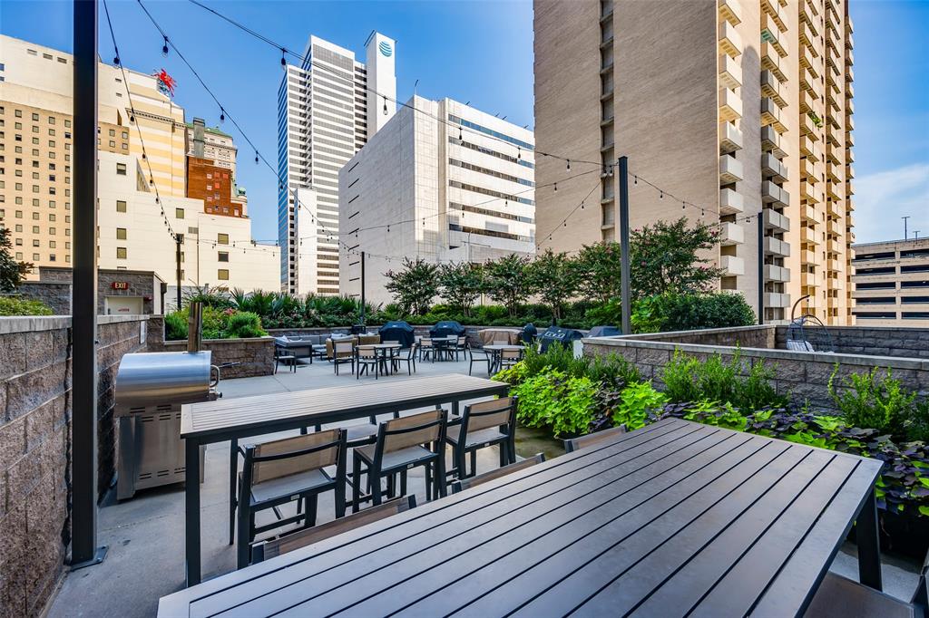 Metropolitan 1200 Main - Residential