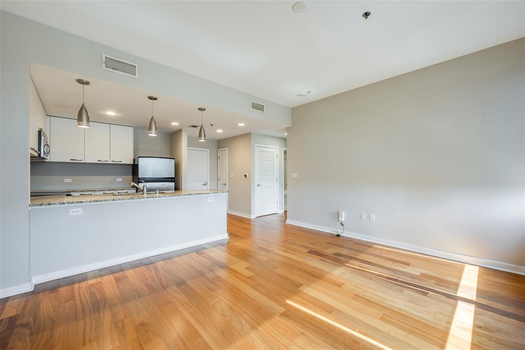 Metropolitan 1200 Main - Residential