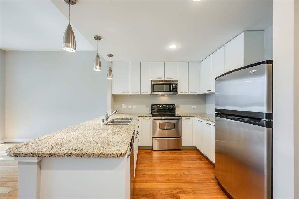 Metropolitan 1200 Main - Residential