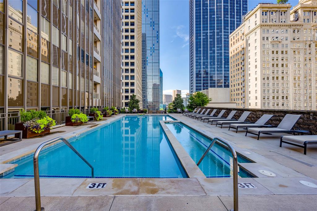 Metropolitan 1200 Main - Residential