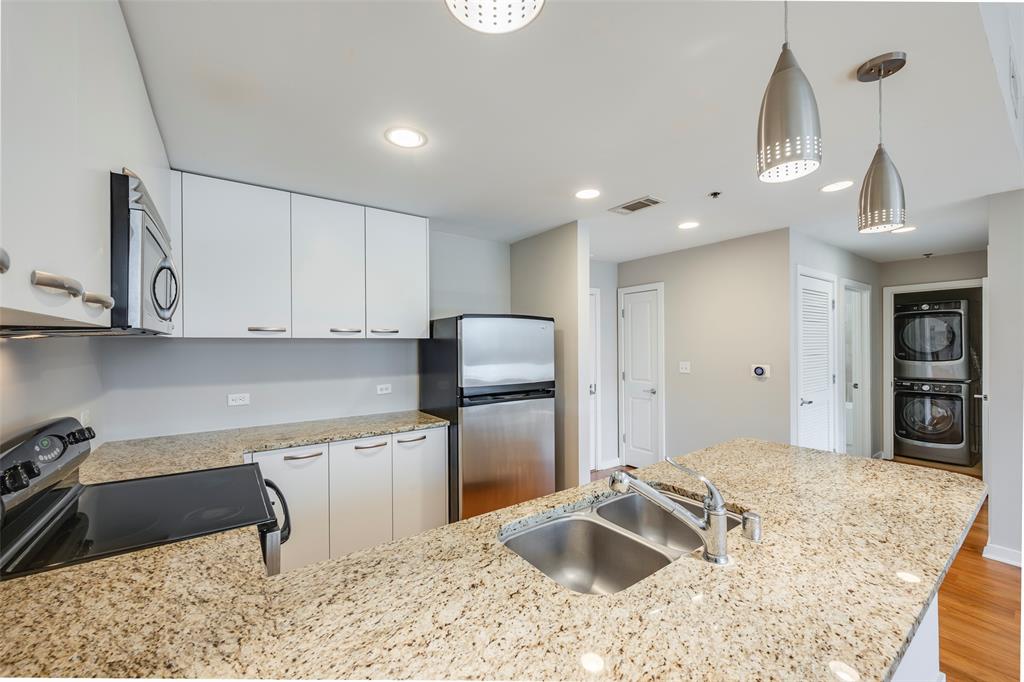 Metropolitan 1200 Main - Residential