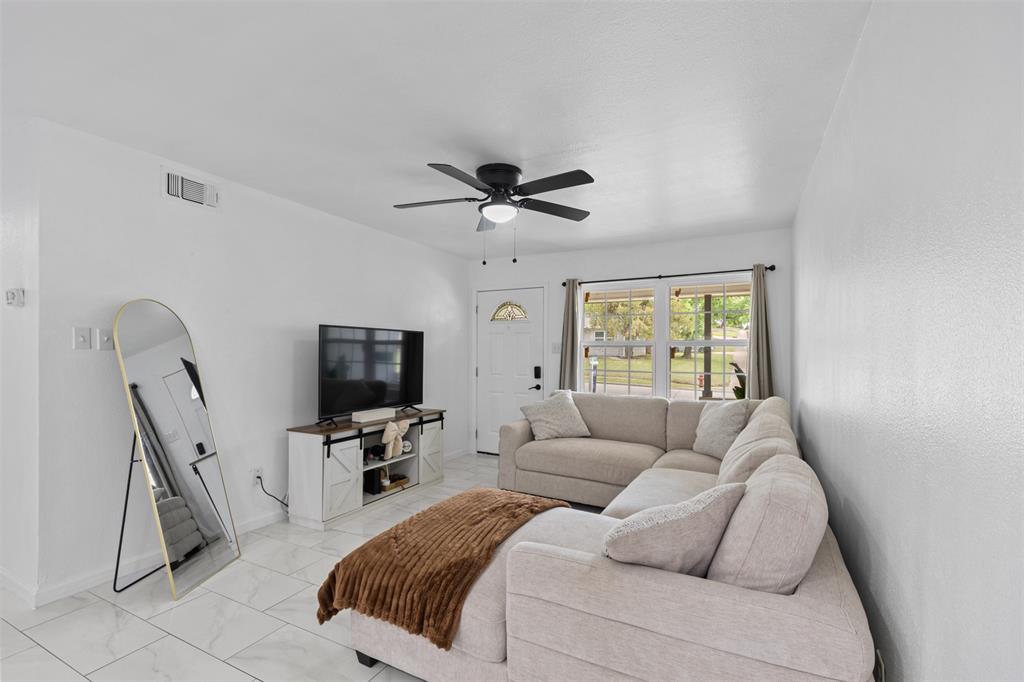 Inglewood Park 01 - Residential