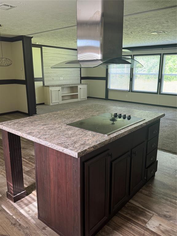Woolworth Oaks - Residential