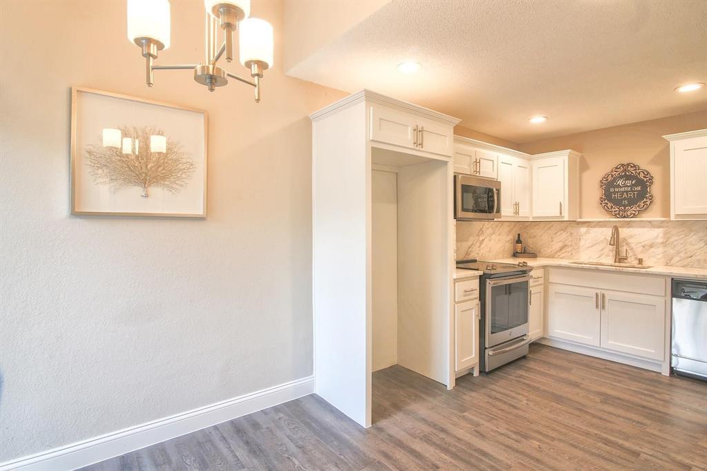 Lifescape Villas On Dublin Condos - Residential