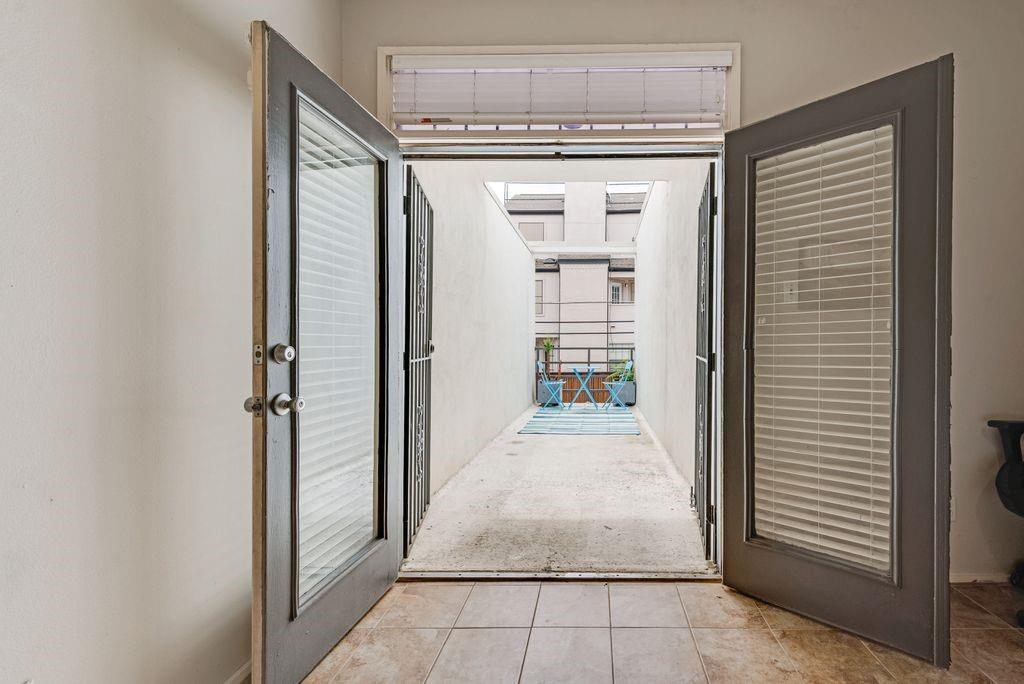 Buena Vista Condo 3910 - Residential
