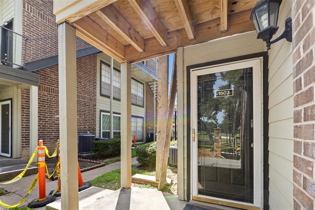 Woodhaven Condo - Residential