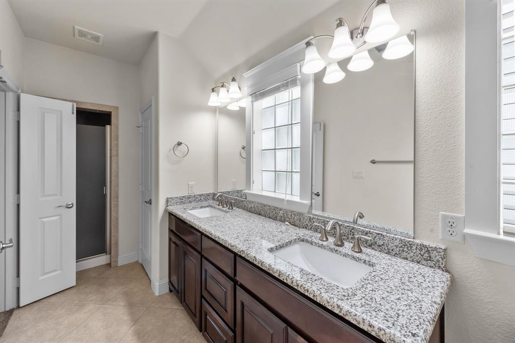 Old Town Ph II - Residential Lease