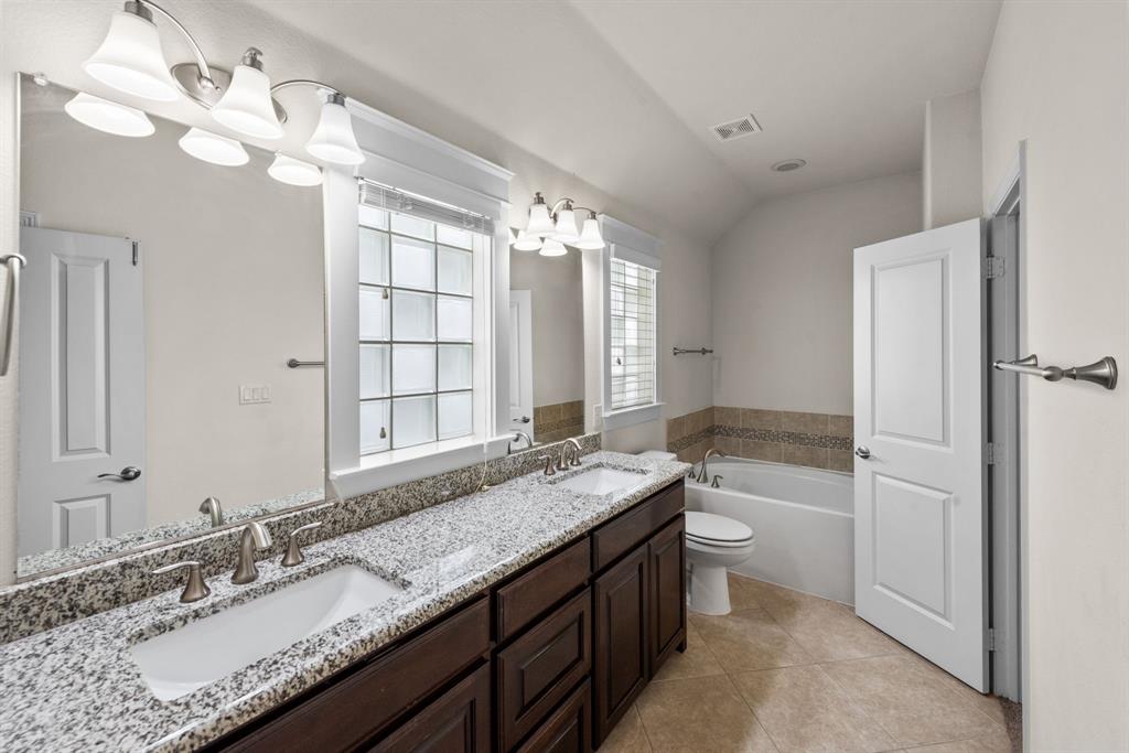 Old Town Ph II - Residential Lease