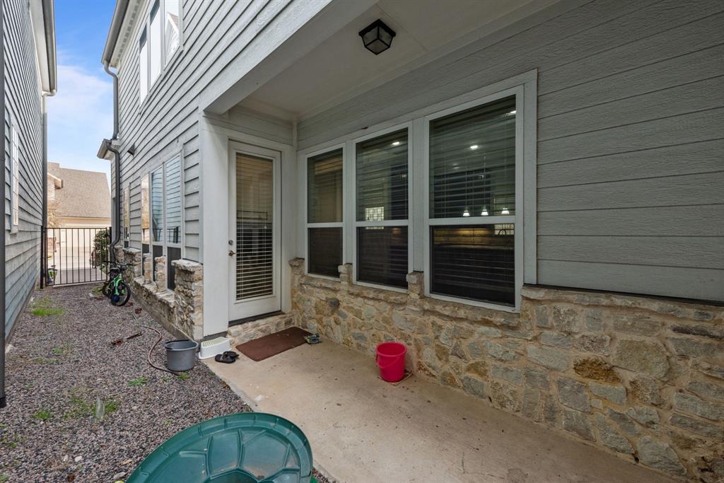 Old Town Ph II - Residential Lease