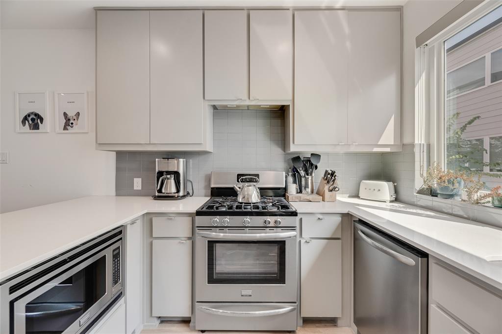 BRYAN HEIGHTS PH 3 CONDO - Residential
