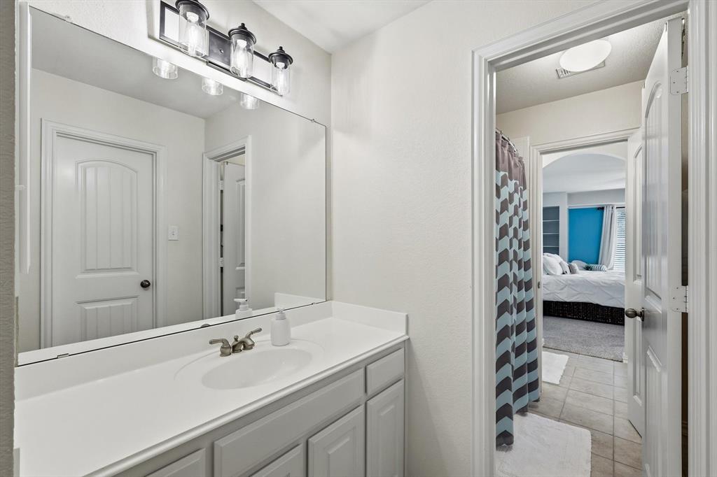 SILVER LAKE ESTATES ADD - Residential