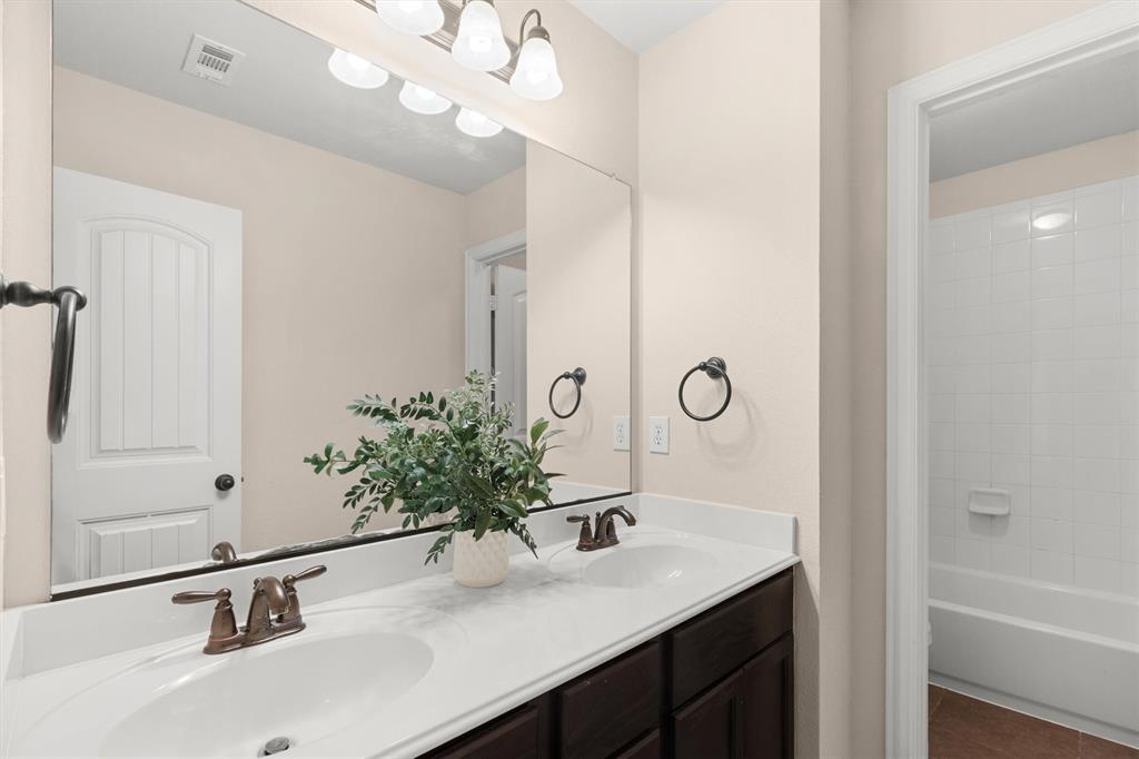 Heatherwood Ph Three C - Residential